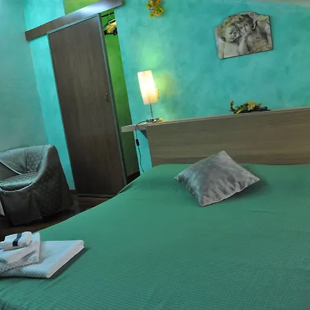 Proserpina Bed and Breakfast 3*