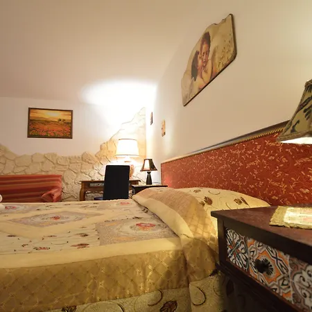Proserpina Bed & Breakfast