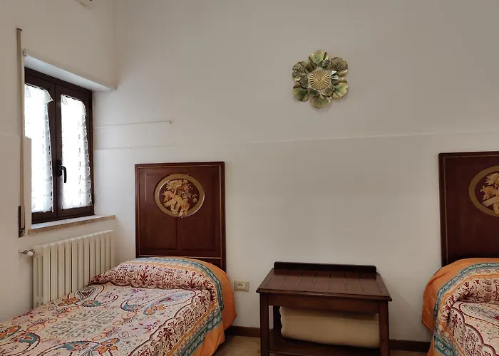 Proserpina 3* אנה