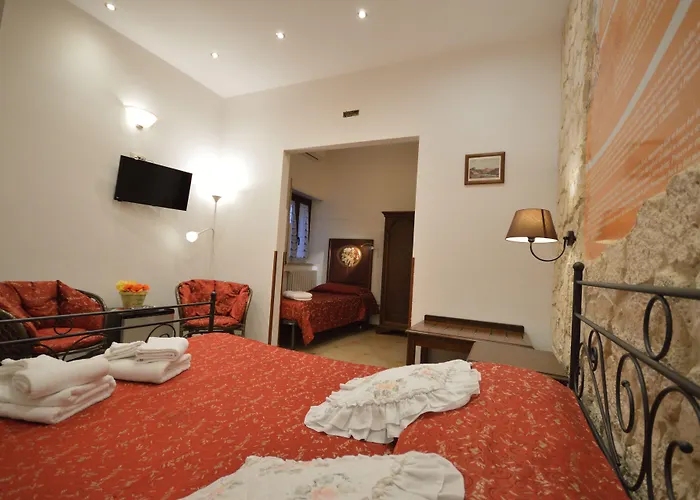 לינה וארוחת בוקר Proserpina