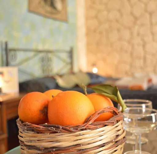 Proserpina Bed and Breakfast Έννα