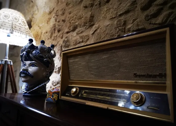 Proserpina לינה וארוחת בוקר