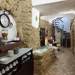 Proserpina Oda ve Kahvaltı 3*